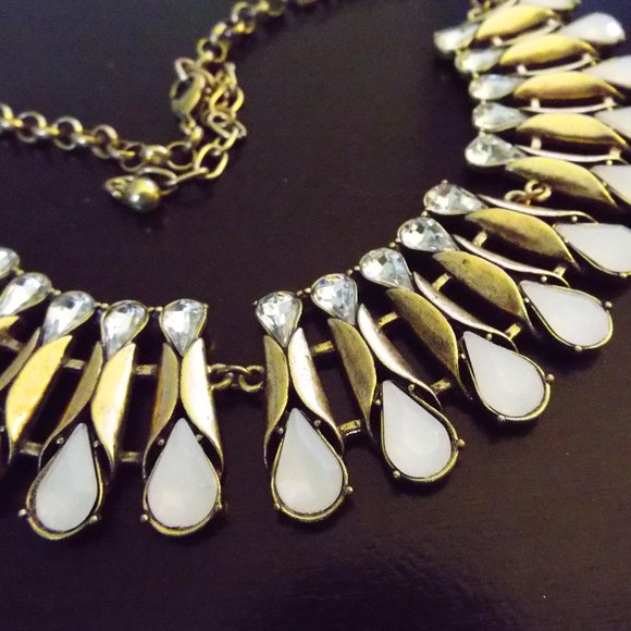 EGYPTIAN CLEAR & OPAL TEARDROP CRYSTALS "CANNOLI" DESIGN FRINGE NECKLACE 73 - Picture 1 of 2